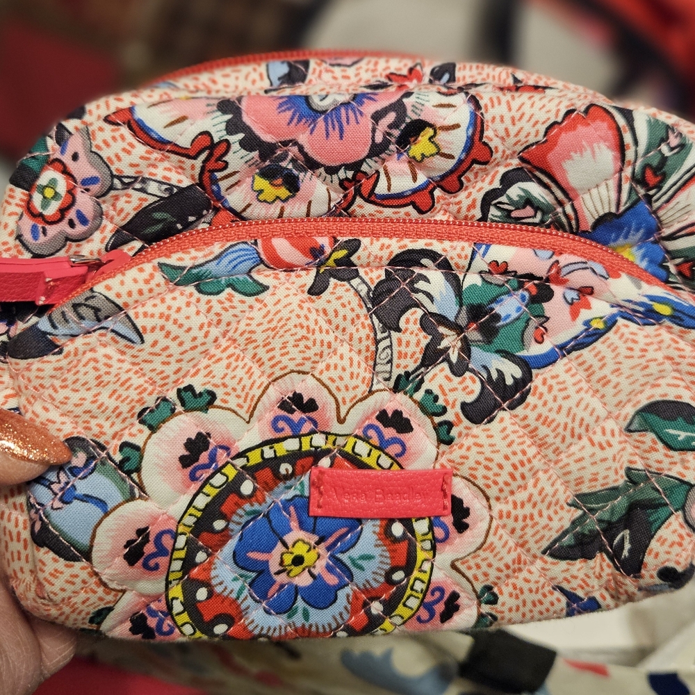 #650 Vera Bradley Red, Coral and Floral Cosmetic Case - Picture 2 of 6